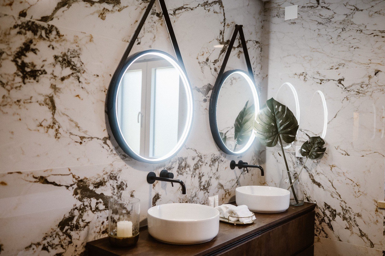 32_0fdb69fc-504c-4144-92c7-9f85a0523e31