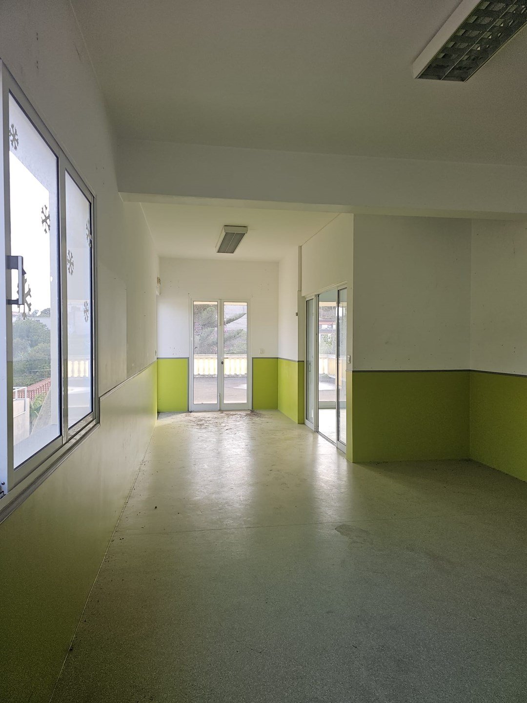 14_0fe6dab6-7da3-43e2-ab3f-bcf5e31fcbd5