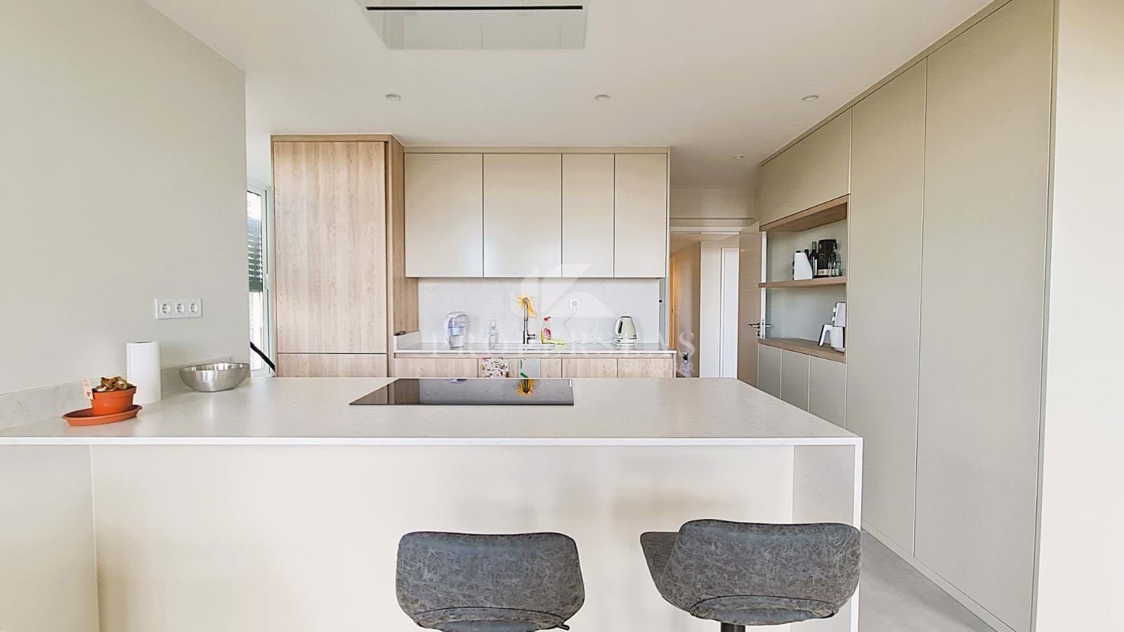 15_6bde89fe-4bd3-49d4-9e70-978111c03714