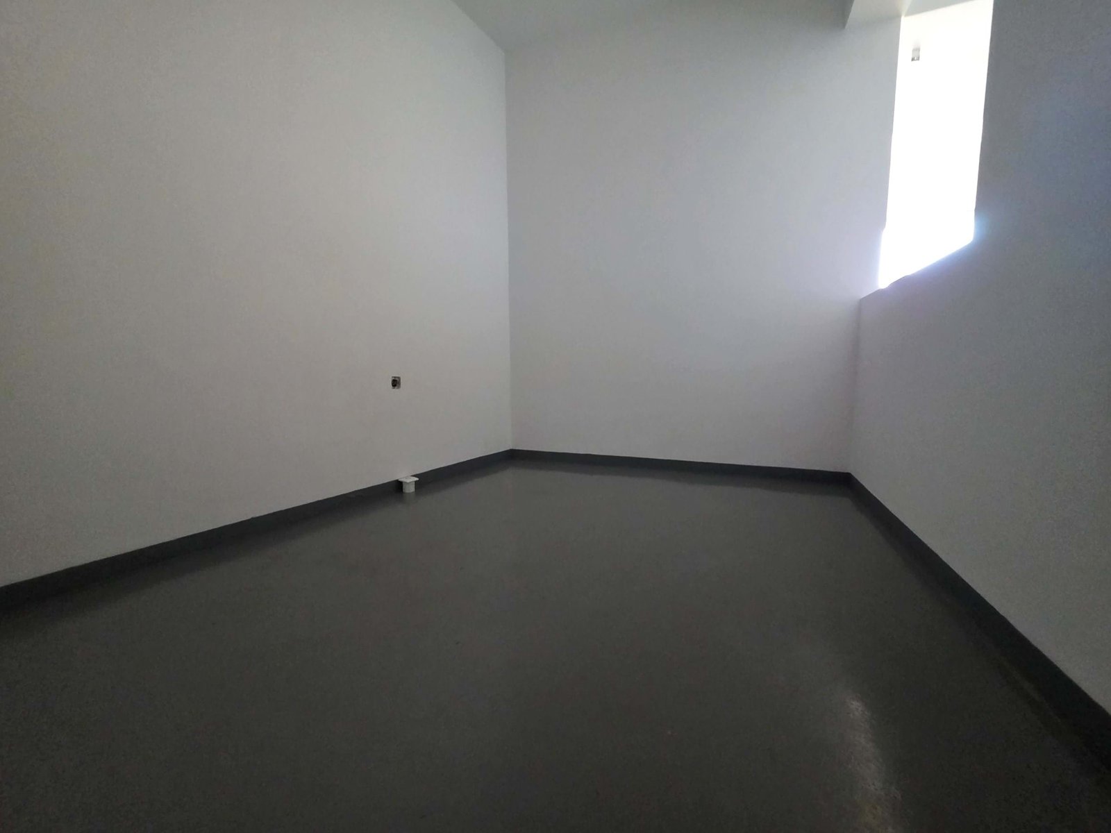 24_cb1a7e3f-1f1c-448d-adaa-5c4b5351b018